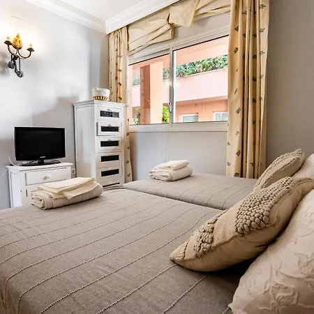 Stunning 2bedroom In Magna Marbella, With 3 Swimming Pools,wifi Apartment Marbella