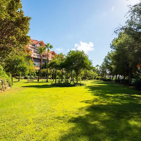 Stunning 2bedroom In Magna Marbella, With 3 Swimming Pools,wifi Apartment